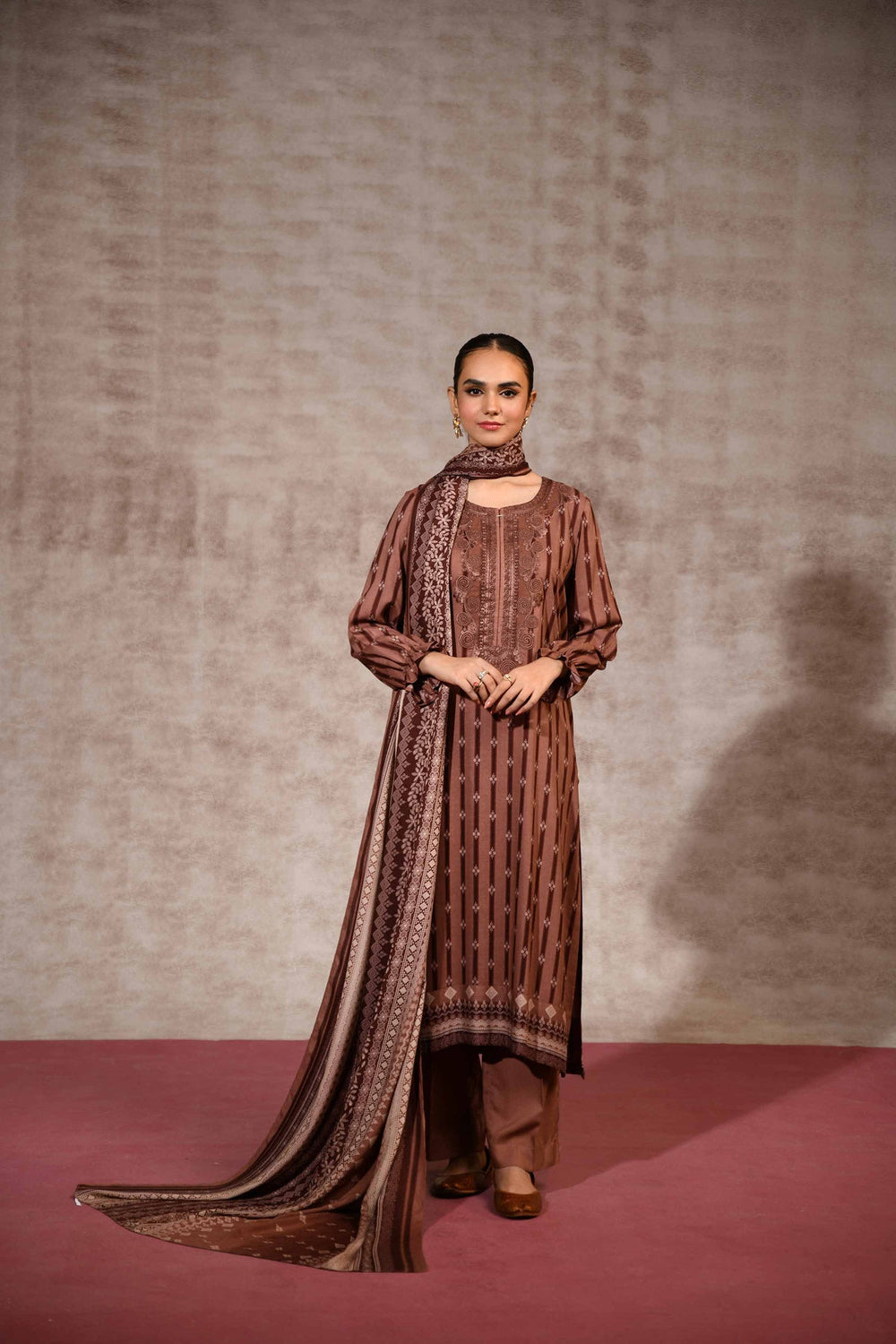 Regal Mauve Geometric 3-Piece Printed Suite